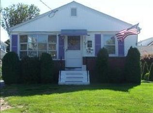 89 Carman St, Cranston, RI 02910