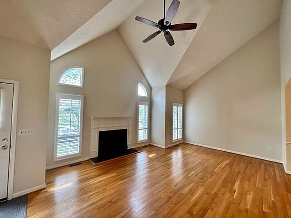 5th image of 28 Shannon Pl
