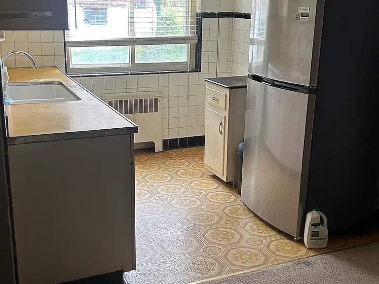 599 Rosemont Ave #2 — Photo 9