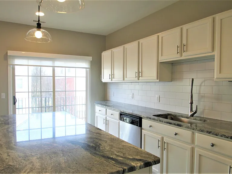 3243 Camden Dr #118 — Photo 13