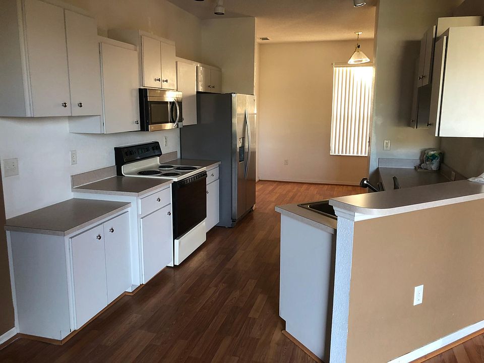 1st image of 5496 Moon Valley Dr
