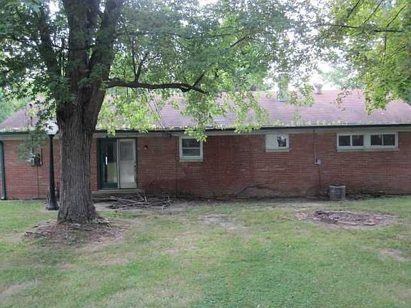 2nd image of 452 Midland Dr