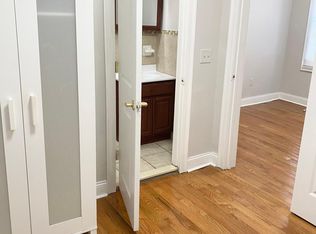 235 56th St #1AA, West New York, NJ 07093