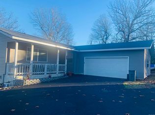 2913 Sycamore Springs Rd, Mountain Home, AR 72653