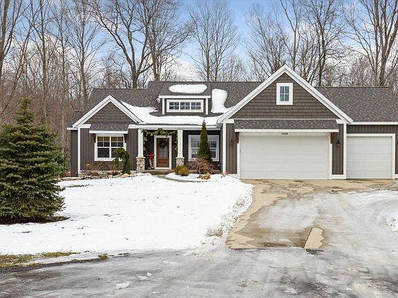 3rd image of 13100 Deer Creek Dr