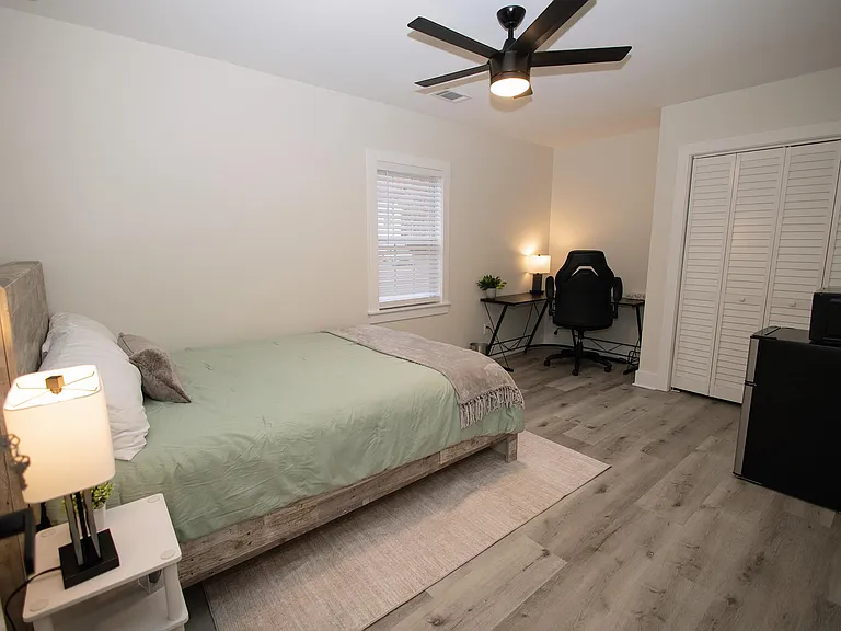 Blanche Dr SE — Photo 1