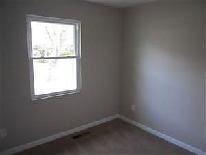 4th image of 10803 Maplehill Dr