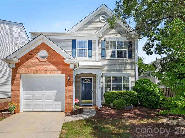 15117 Northsprings Dr, Charlotte, NC 28277