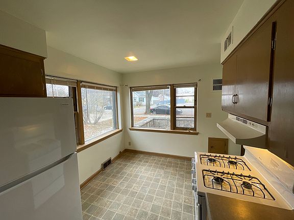 5th image of 4031 W Capitol Dr #36