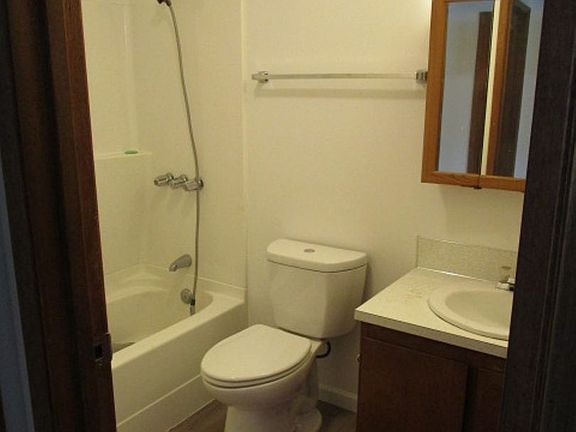 5th image of 1114 Fidalgo St