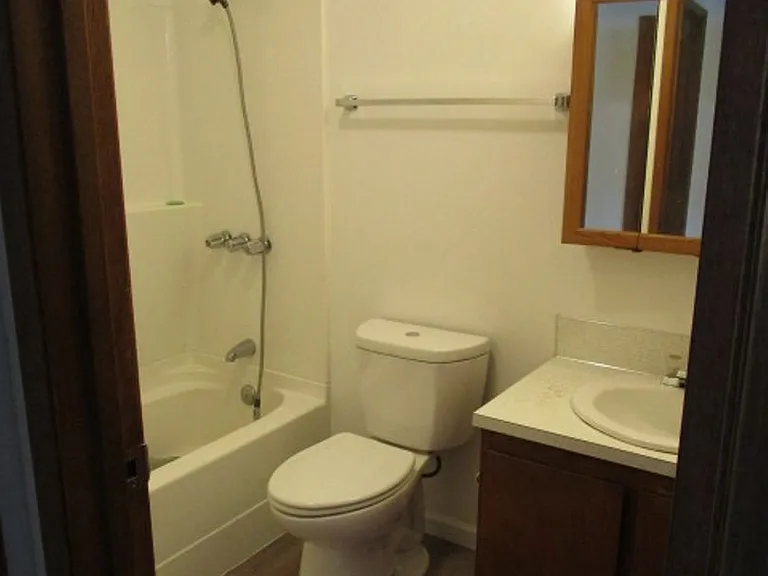 1114 Fidalgo St — Photo 5