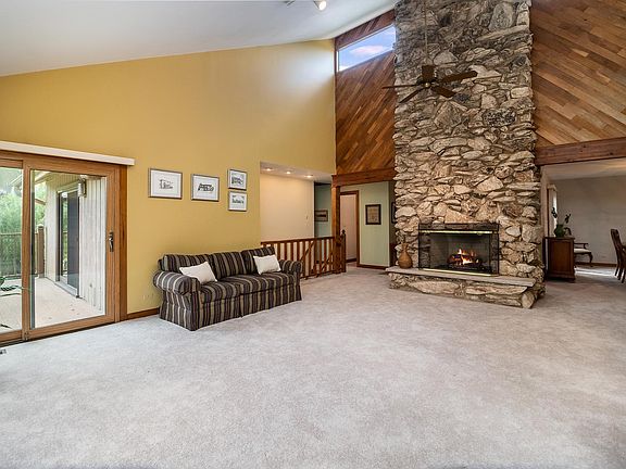 4th image of 6517 Southbury Ct