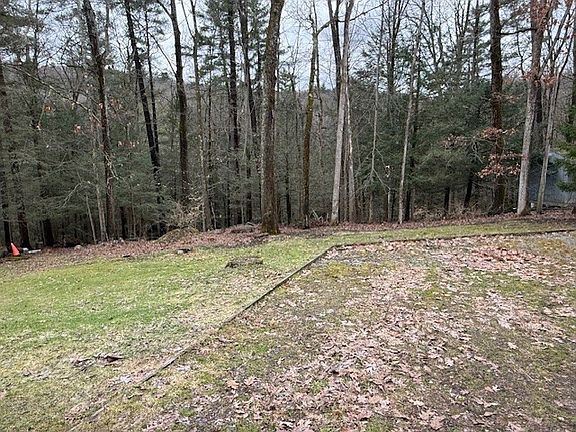 4th image of 220 Dorman Rd