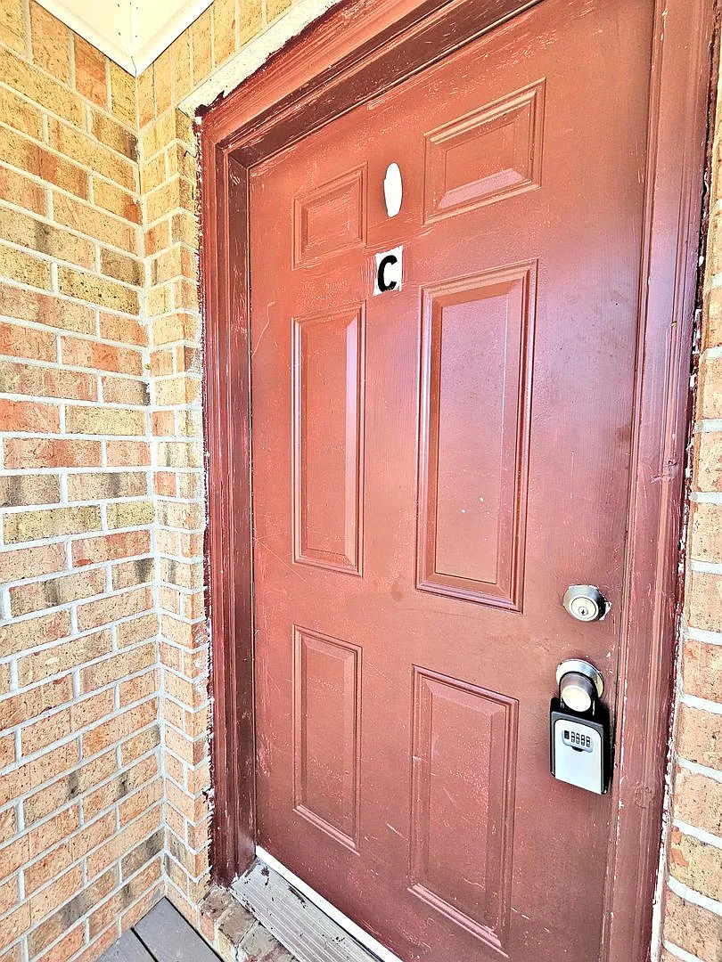 (MER-1) Cedar Lake Garden Apartments — Photo 3
