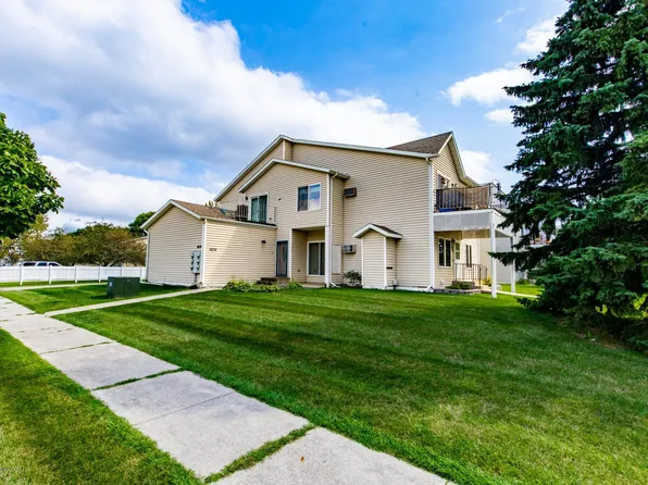 1630 34th Ave S, Fargo, ND 58104