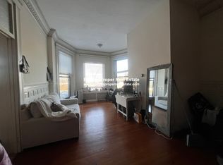 27 Bay State Rd #206, Boston, MA 02215