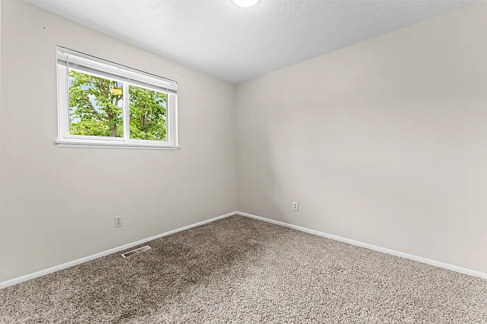 2077 S Atlantic St — Photo 12