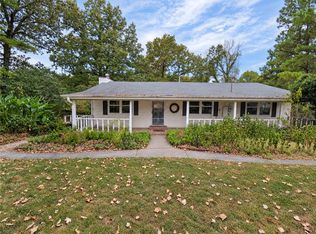 8551 W Athens Ln, Fayetteville, AR 72704