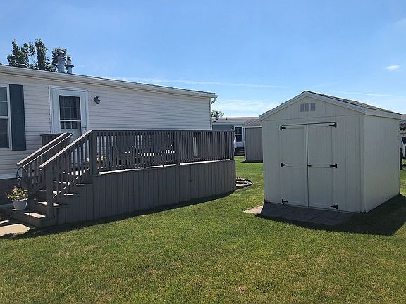 4th image of 4696 Hampstead Dr
