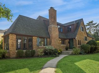 400 W Cossitt Ave, La Grange, IL 60525