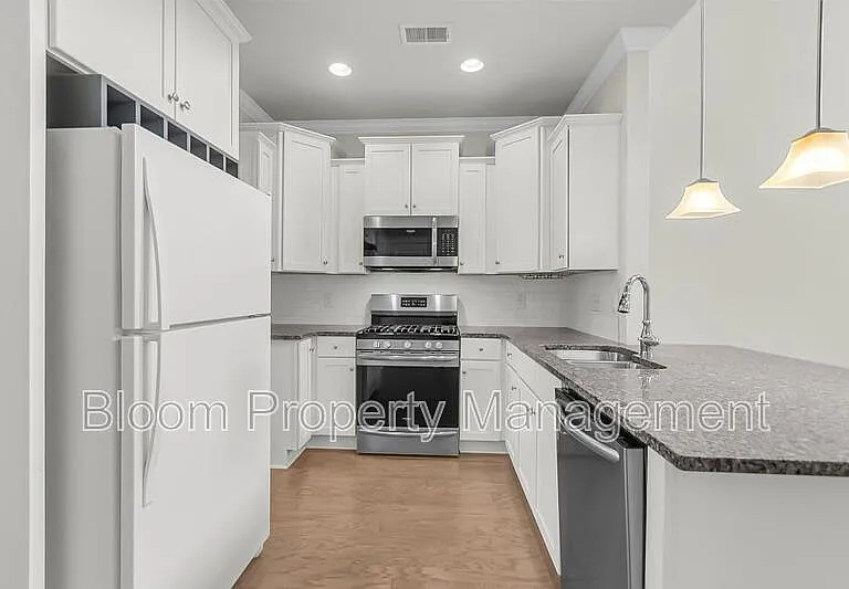 1577 Krait Ct — Photo 11