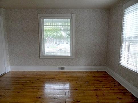 Living Room Unit 1