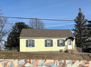 1212 2nd Ave S, Clinton, IA 52732