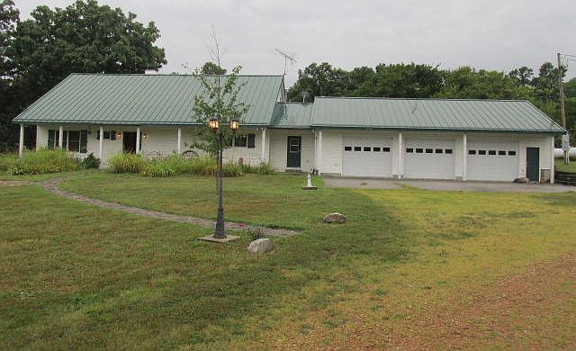 1st image of 4360 Dandelion Ln