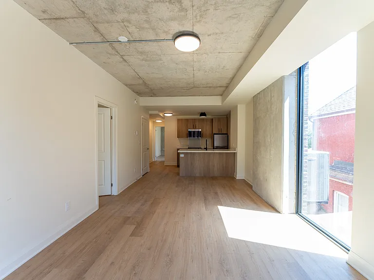 11 Robert St — Photo 16