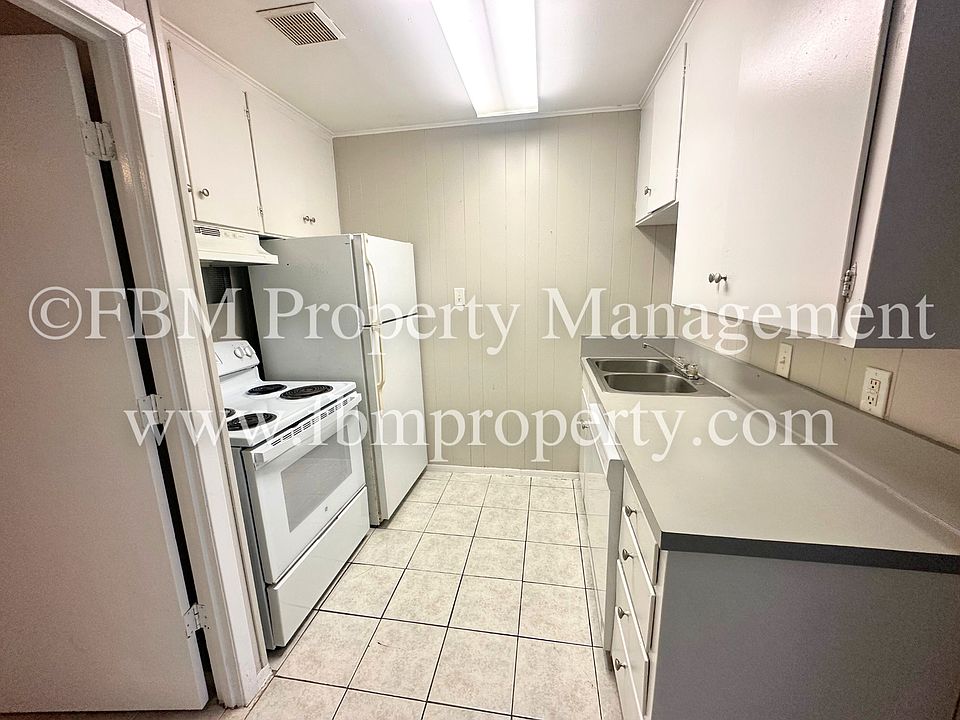 Lamplighter Apartments / Miller ms 2107 Bowie Dr Corsicana TX Zillow