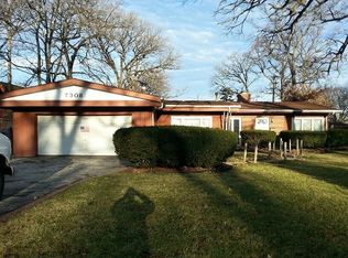 7308 W 108th St, Worth, IL