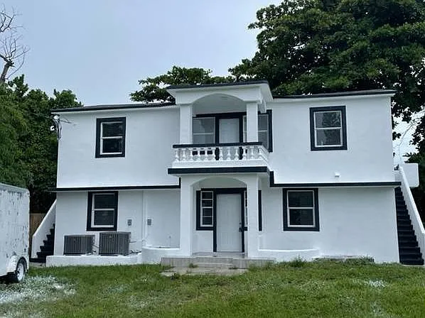 1 bed, 400 sqft, $1,200 — Photo 3