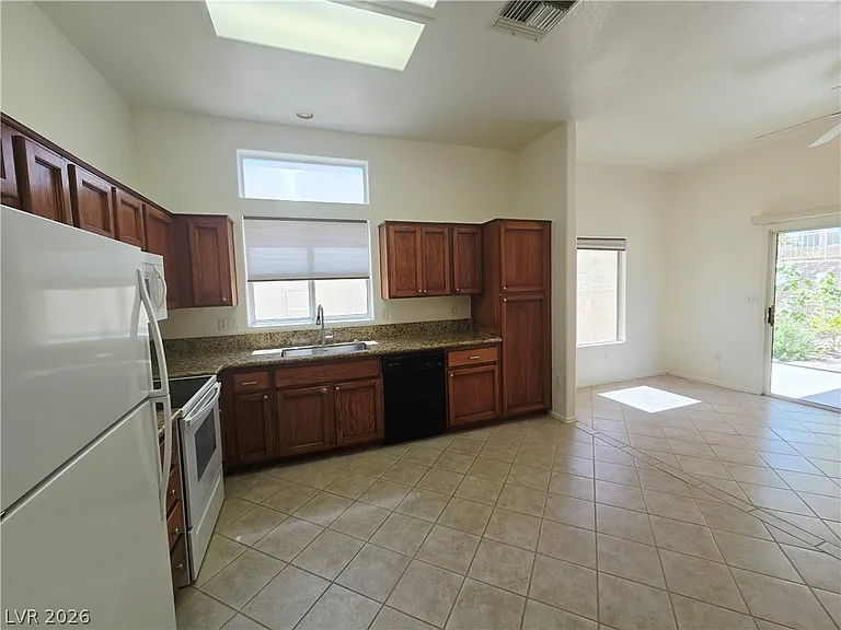10309 Longwood Dr — Photo 6