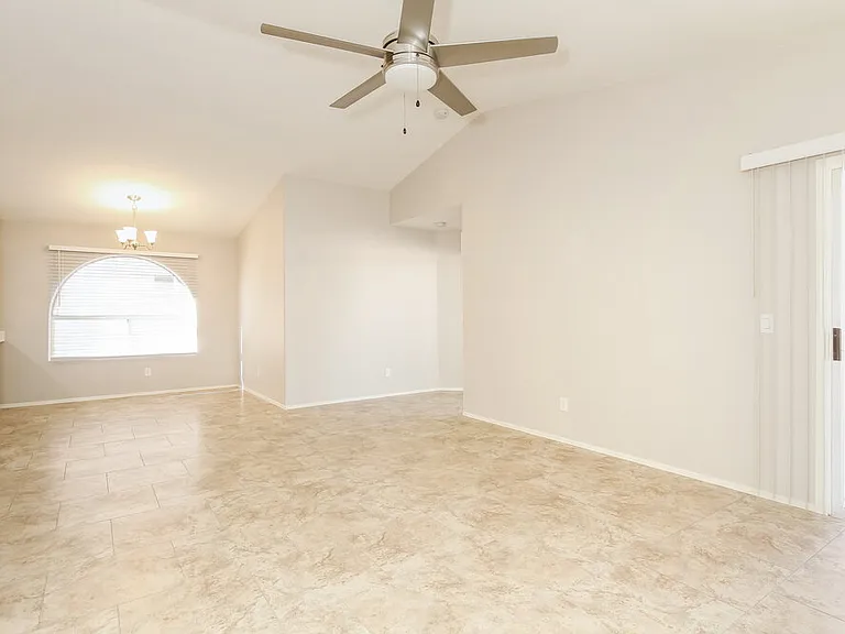 9830 W Runion Dr — Photo 3