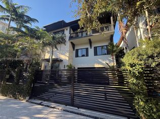 3554 W Glencoe St, Miami, FL 33133