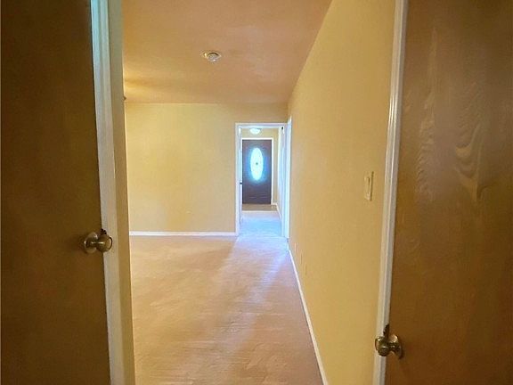 4th image of 616 Judy Ln