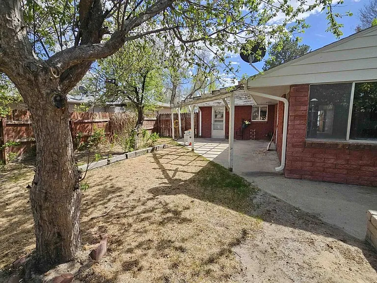 3254 Buena Vista Rd — Photo 10