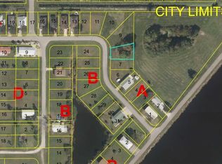 822 Thatcher Blvd, Moore Haven, FL 33471