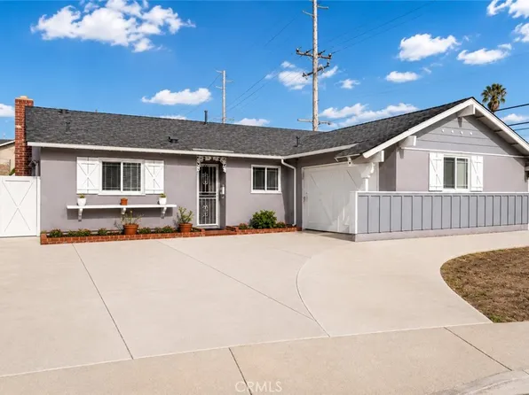 17472 Waal Cir, Huntington Beach, CA 92647