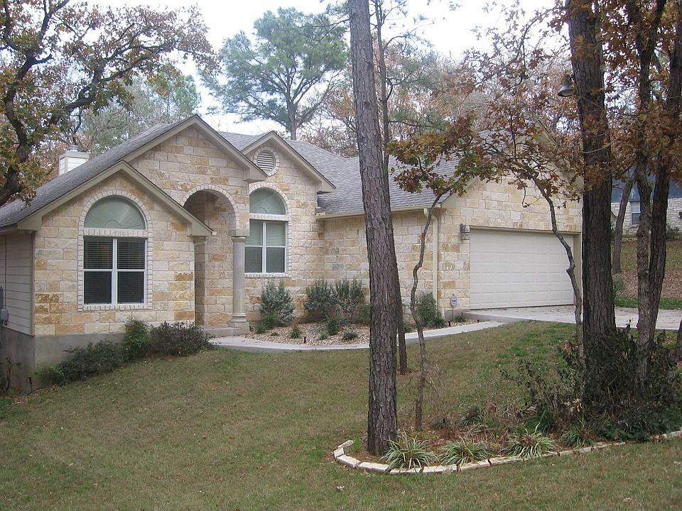 Beautiful Home in the Pines