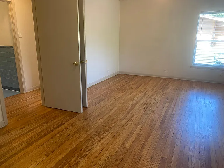 1204 Wiltshire Ave — Photo 9