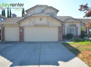 9033 Chantal Way, Sacramento, CA 95829