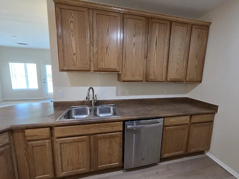 2682 S Cathay Way #204 — Photo 4