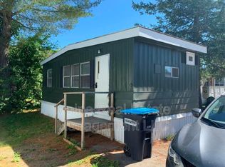 715 College Ave TRAILER 3, Old Town, ME 04468