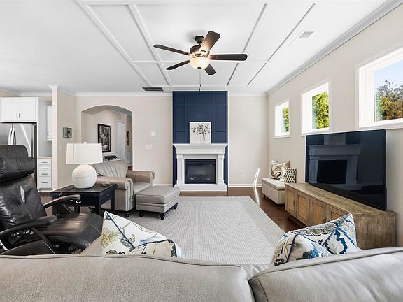 5th image of 1181 Starboard Way