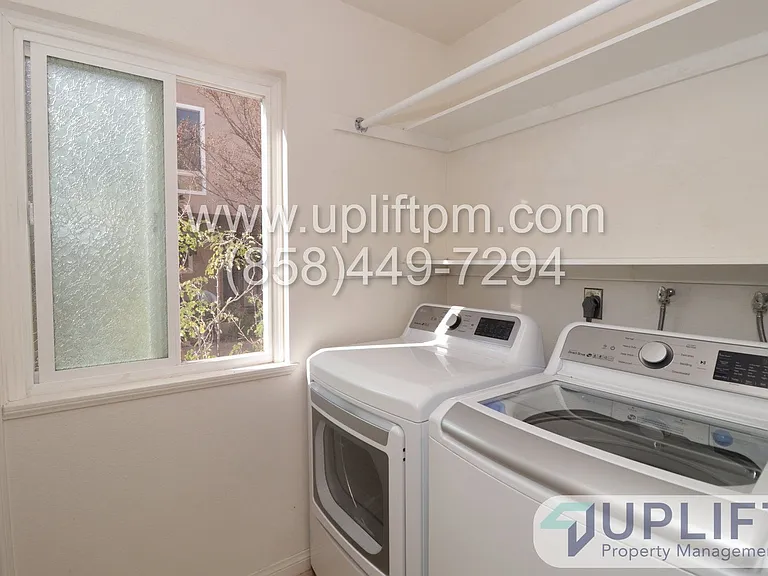 23668 Country Villa Rd — Photo 12