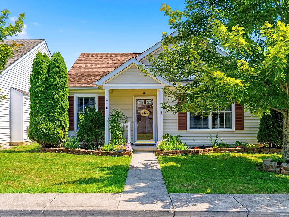 1st image of 3918 Cleggan St #172