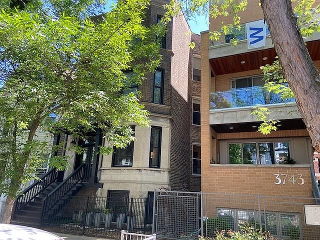 1st image of 3747 N Kenmore Ave #1