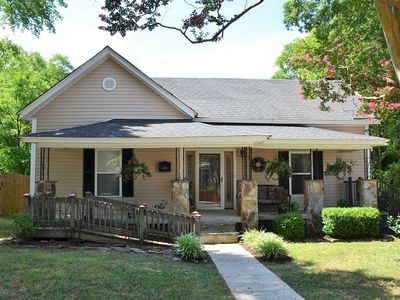 533 E Iredell Ave, Mooresville, NC, 28115