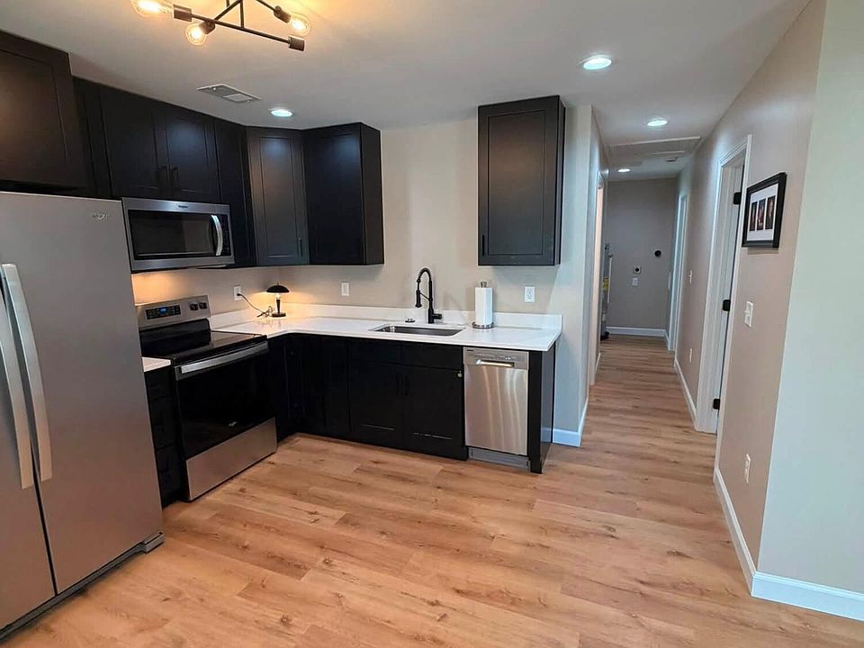 2nd image of 715 Bratcher Ln